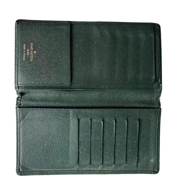 Louis Vuitton Vintage Taiga Leather Bifold Wallet Dark Green - Picture 6 of 13